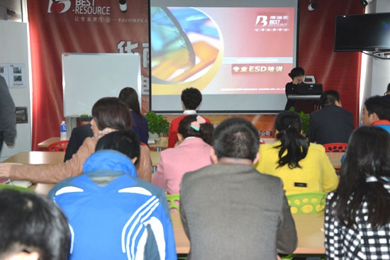 ���¹�˾��������˼ؓ(f��)؟(z��)���M(j��n)��2014�깤�����Y(ji��)�c2015�깤��Ӌ(j��)��